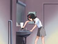 Rukia fails to turn off the faucet.