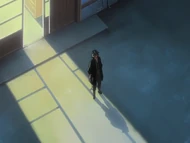 Urahara observes the conflict around Karakura Town.