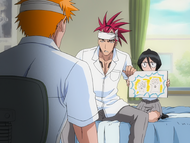 Rukia helps Renji explain the Arrancar to Ichigo.