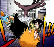 Rukia saves Ichigo from Acidwire's surprise attack.