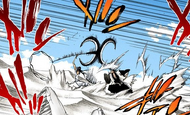 Kenpachi and Nnoitra clash fiercely.