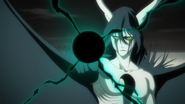 Ulquiorra targets Zangetsu with Cero Oscuras.