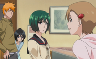 Ichigo introduces Nozomi to his family.