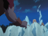 The Arrancar clones are frozen by Hyōrinmaru.