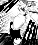 Ichigo blocks Aizen's attack.