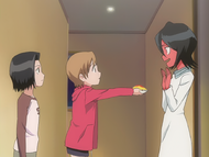 Rukia agrees to eat the food that Yuzu prepared.