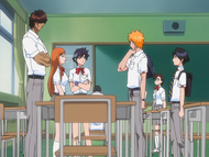 Ichigo reunites with his friends at school.