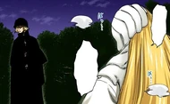 Urahara sees Shinji undergoing Hollowfication.