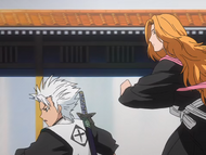 Hitsugaya explains his plan to Rangiku.