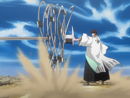 Aizen stops Renji's Shikai, Zabimaru, with one hand