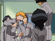 Ichigo panics upon seeing Rukia Kuchiki in his class while his friends watch.