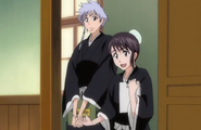 Momo greets Hitsugaya and Rangiku.