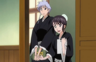 Isane stands by as Momo greets Hitsugaya and Rangiku.