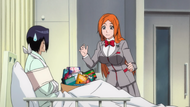 Orihime visits Uryū.