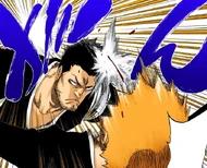 Isshin uses Chōhigezutsuki on Ichigo.