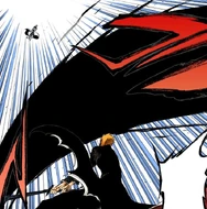 Ichigo fires the Getsuga Tenshō at Aizen.