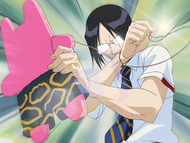 Uryū easily fixes a stuffed toy.