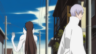 Aizen tells Gin not to follow Keigo Asano.