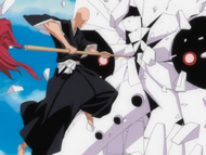 Ikkaku defeats a Menos Grande with a single attack.