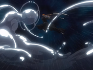 Ichigo attacks Guhl and Günther in midair.