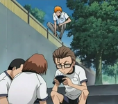 Kon obserbando niños.png