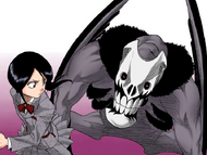 Shrieker appears behind Rukia Kuchiki.