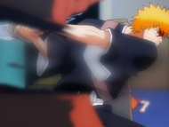 Ichigo cuts off Acidwire's hand.