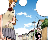 Orihime greets Shinmura when the latter calls out to her.