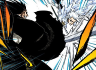 Hitsugaya intercepts Kenpachi's attack.