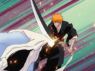 Ichigo clashes with one of the bird protrusions.