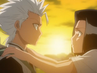 Hitsugaya is shocked by Karin being related to Ichigo.