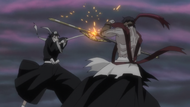 Kōga blocks Byakuya's attack.