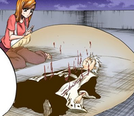 Orihime heals Tōshirō Hitsugaya after the second Arrancar incursion.