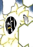 Mayuri receives a call from Urahara.