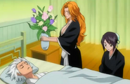 Hitsugaya recovering after defeating Hyōrinmaru.