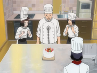 Hanatarō and the others finish making the cake.