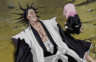 Yachiru rushes to Kenpachi's side after he defeats his Reigai.