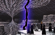 Hitsugaya and the other Shinigami watch as black lightning flashes in front of them.