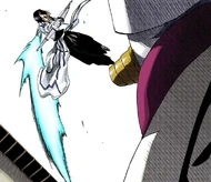 Uryū appears above Mayuri after activating the Quincy: Letzt Stil.