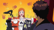 Orihime asks Sado which outfit he believes would be the easiest to fight in.