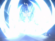 Ichigo fires a Getsuga Tenshō in two directions at once.