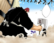 Jidanbō slams the hilt of his axe into the ground next to Ichigo.