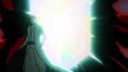 Sousuke Aizen blocks a Getsuga Tenshō with Millón Escudo.
