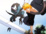 Ichigo engages Shrieker in battle.