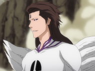 Aizen speculates why Ichigo lost his Reiatsu.