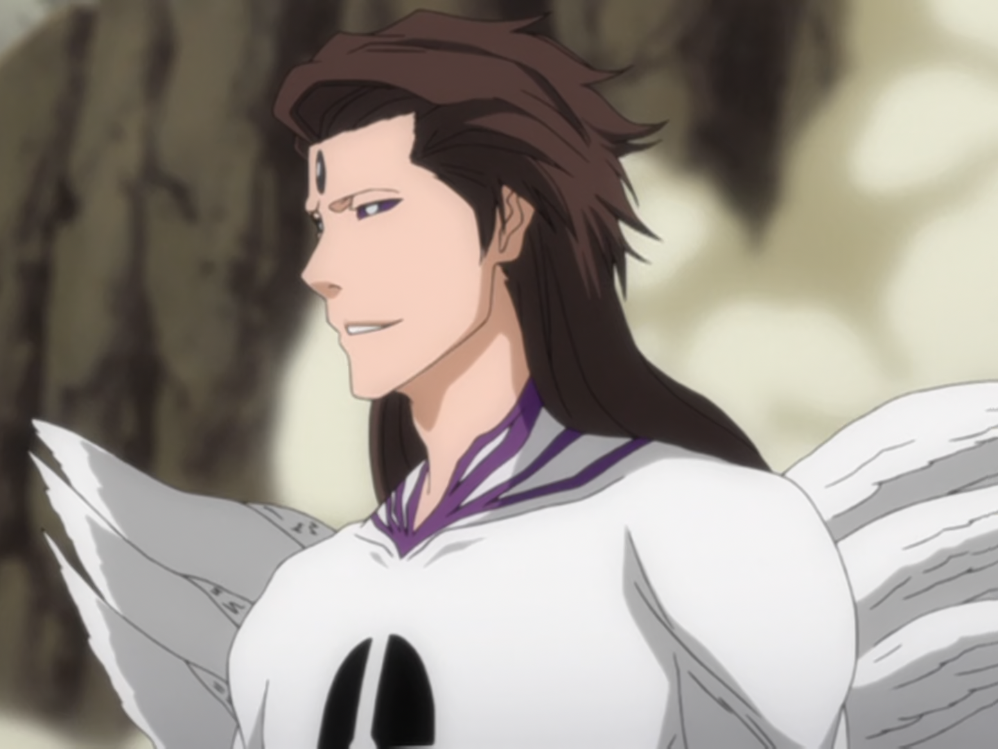 Bleach Cosplay Preps for Aizen's Return