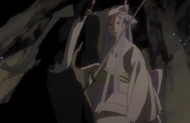 Sode no Shirayuki blocks Byakuya's attack.