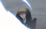 Ichigo fires a Getsuga Tenshō.