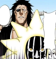 Kenpachi appears behind Mayuri.