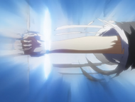 Uryū removes the Sanrei Glove.